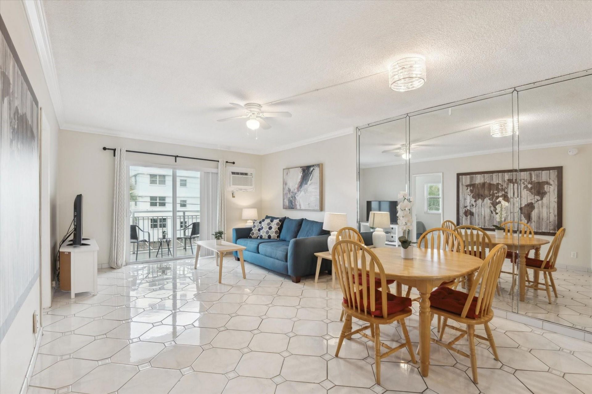 720 Orton Avenue, Unit 206, Fort Lauderdale, FL 33304 Photo