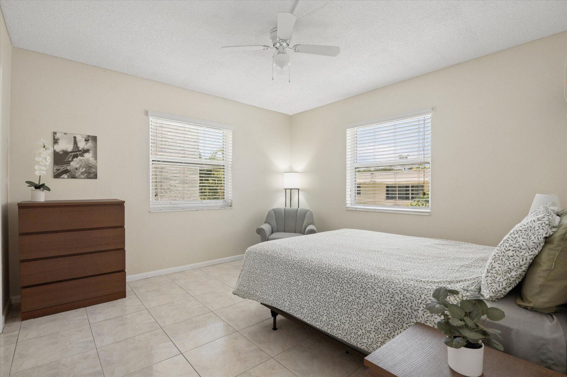 720 Orton Avenue, Unit 206, Fort Lauderdale, FL 33304 Photo