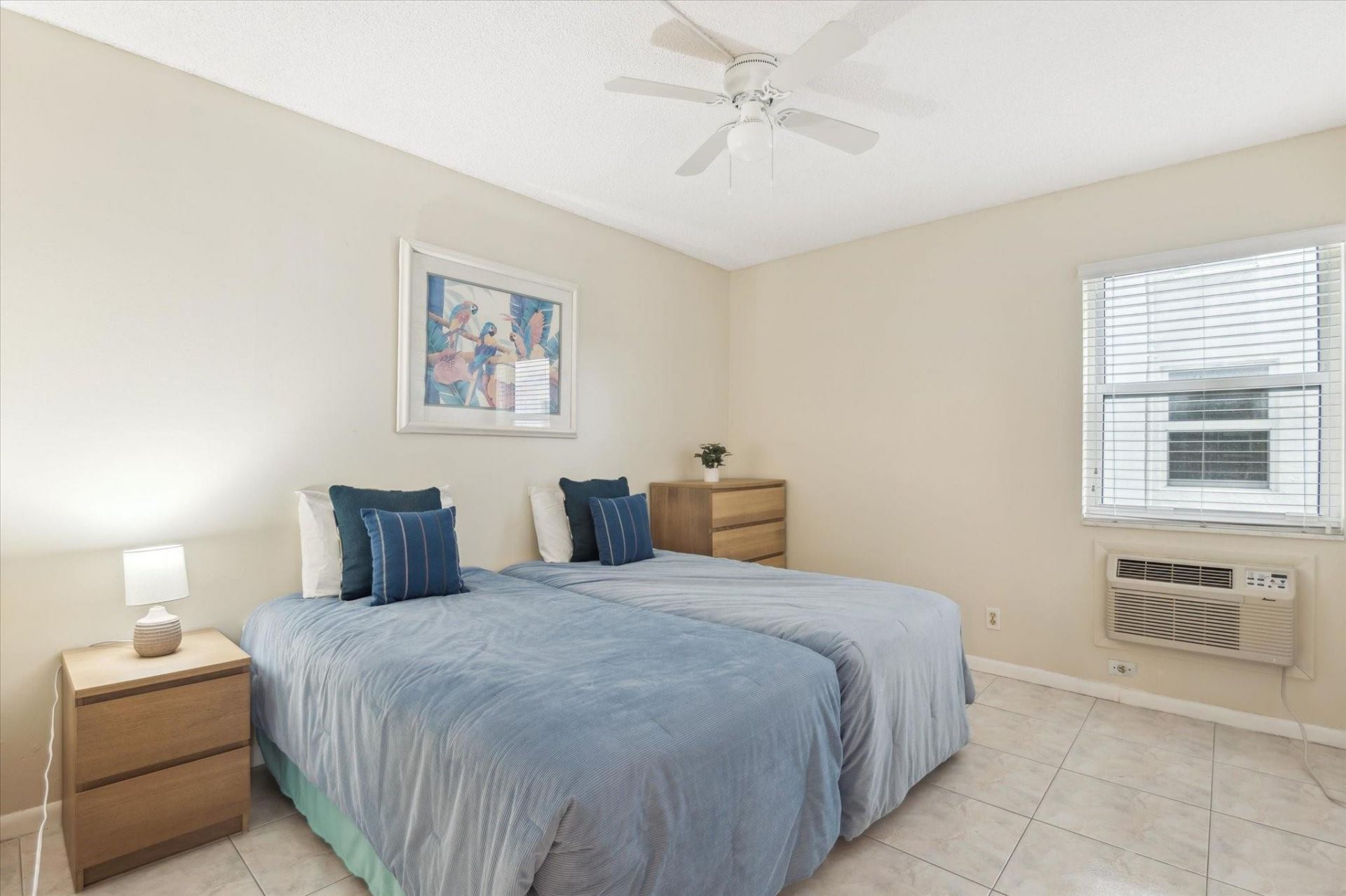 720 Orton Avenue, Unit 206, Fort Lauderdale, FL 33304 Photo