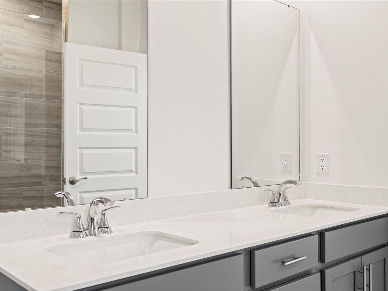 402 Radiant Blue Way Photo 11