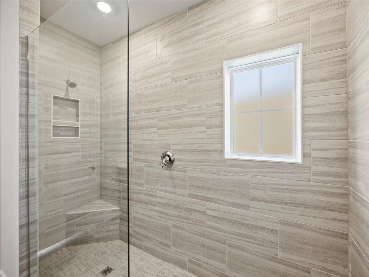 402 Radiant Blue Way Photo 12