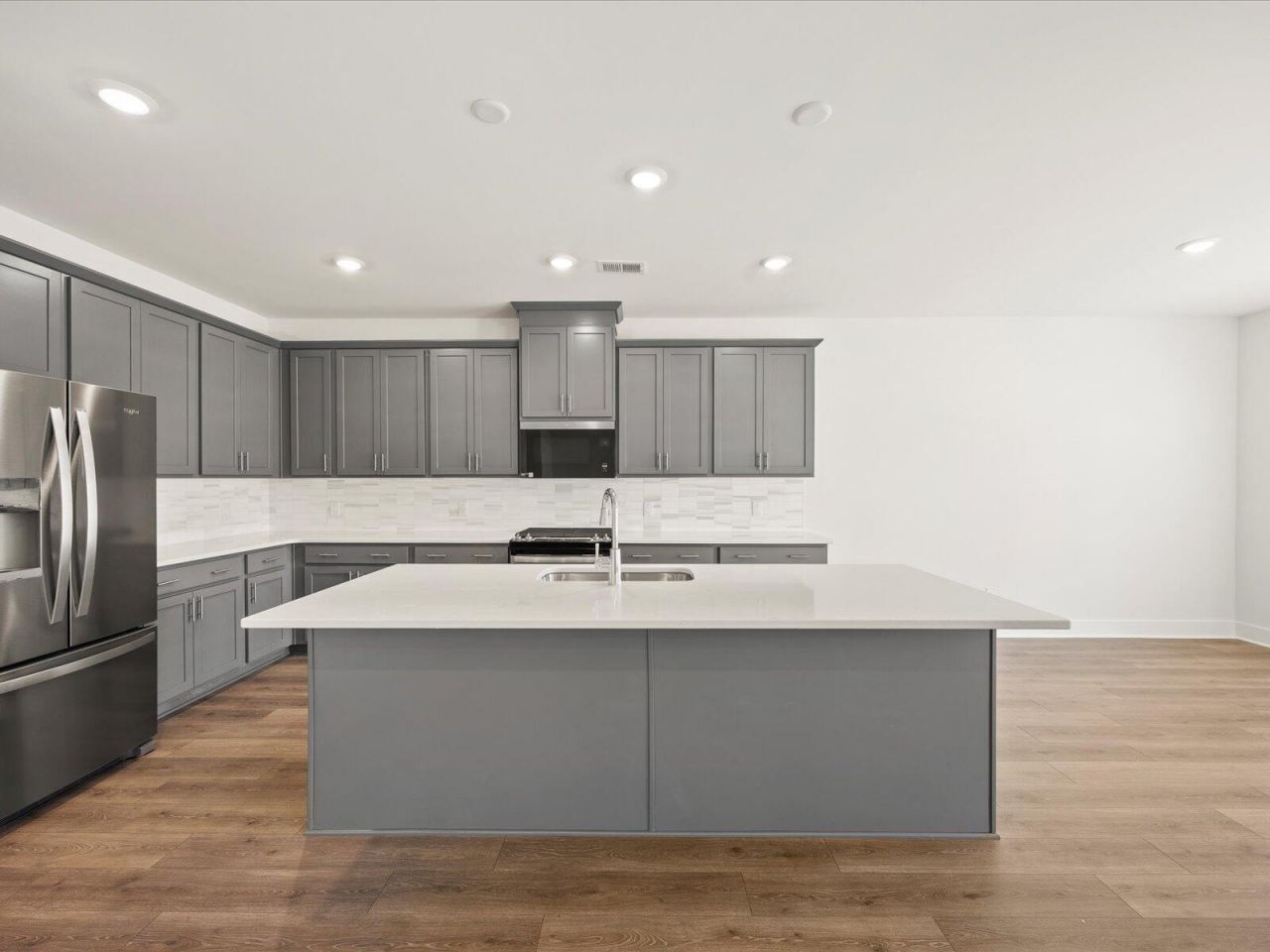 402 Radiant Blue Way Photo 4