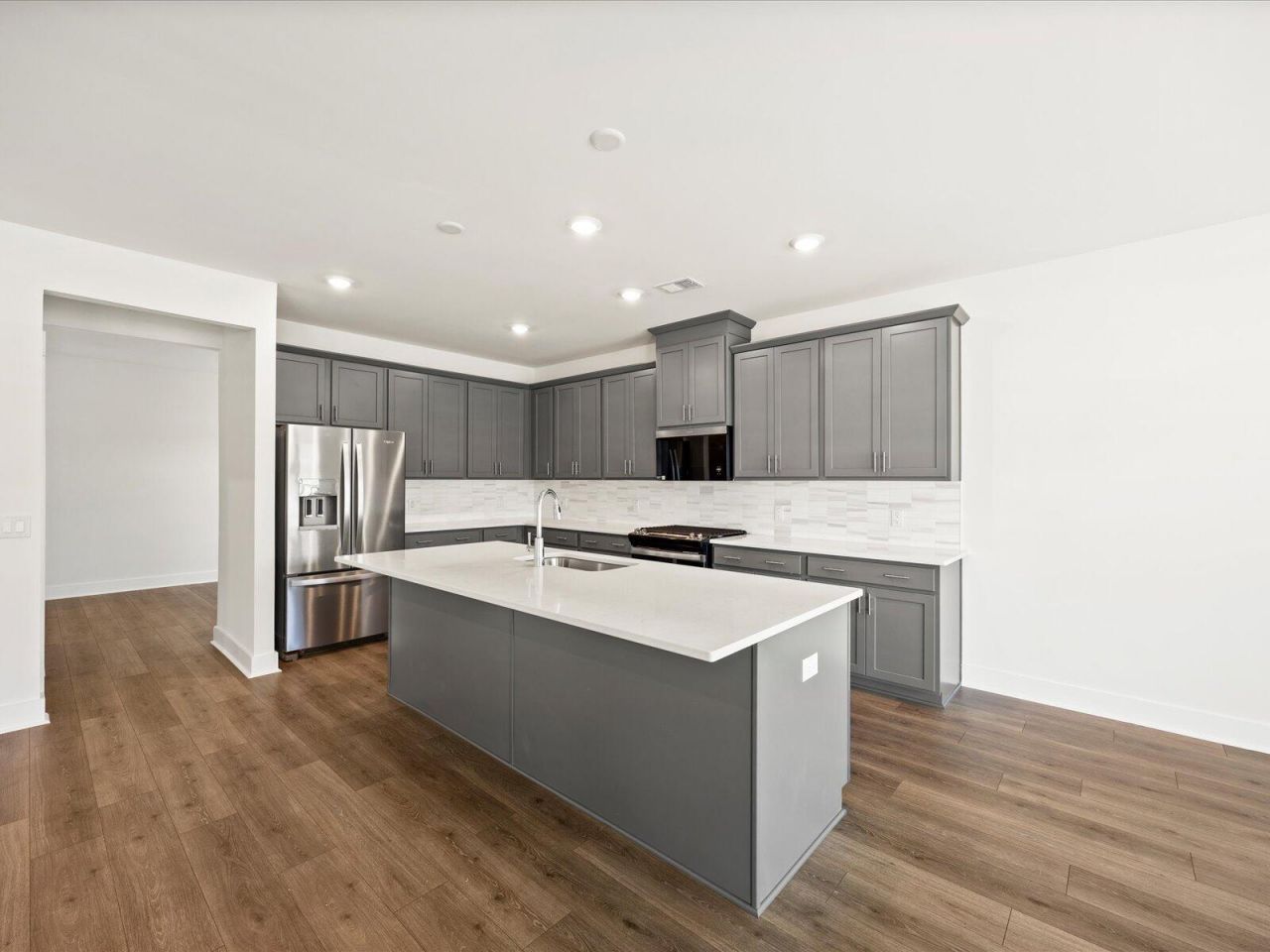 402 Radiant Blue Way Photo 5