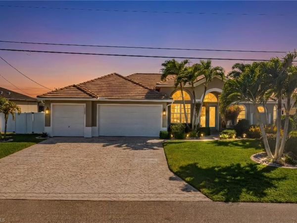 1404 SE 13th TER, CAPE CORAL, FL 33990