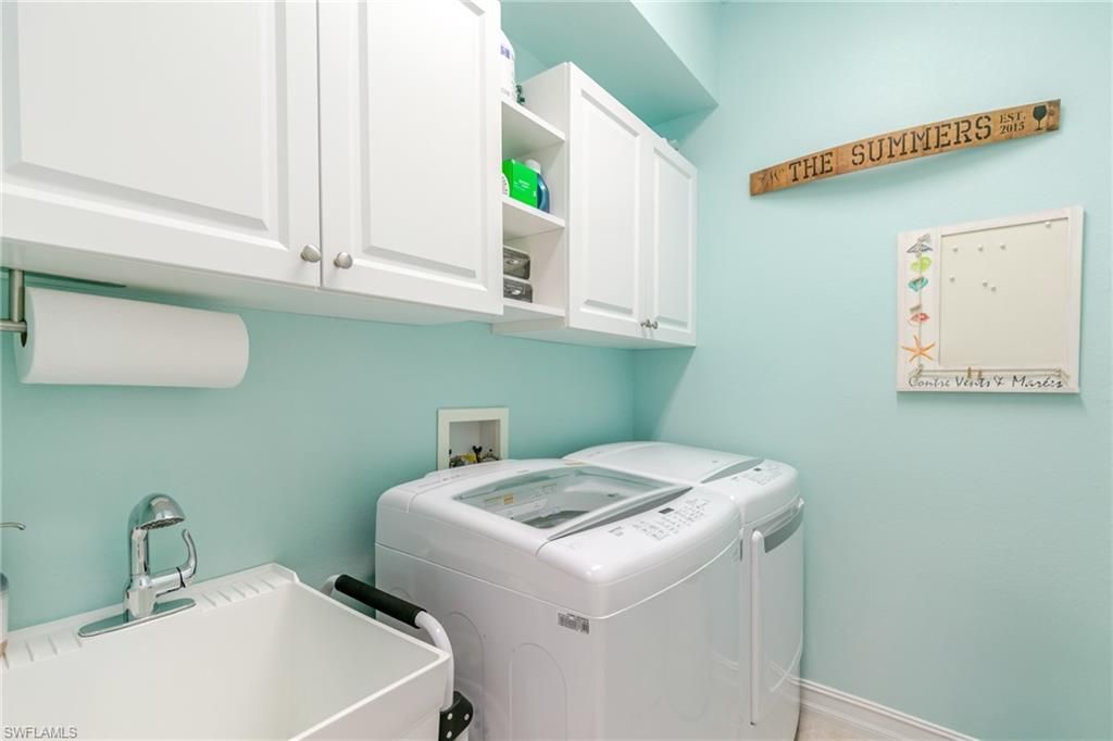 1404 SE 13th Ter, Cape Coral, FL 33990 Photo