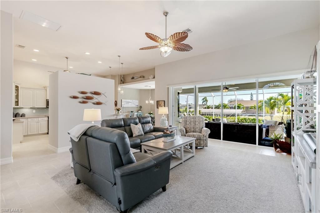 1404 SE 13th Ter, Cape Coral, FL 33990 Photo