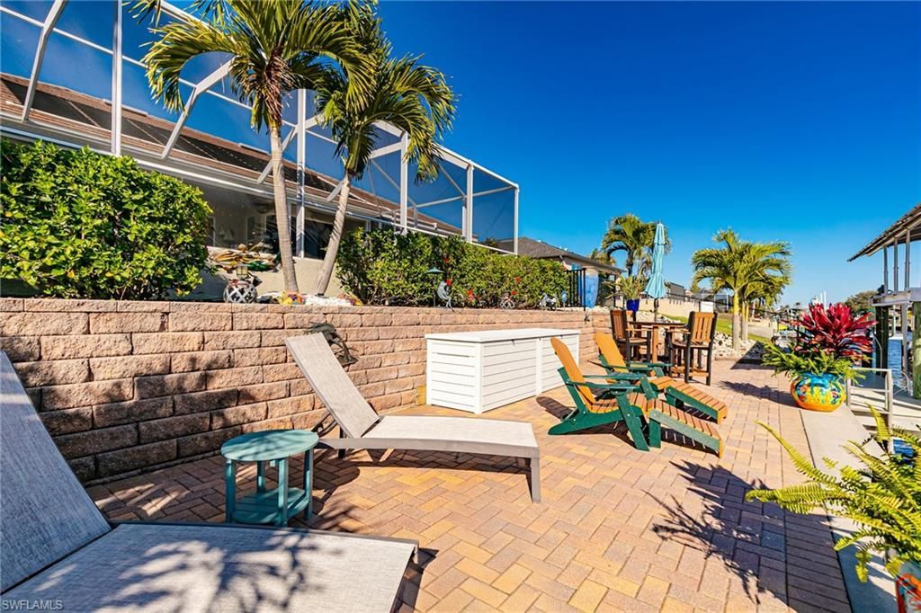 1404 SE 13th Ter, Cape Coral, FL 33990 Photo