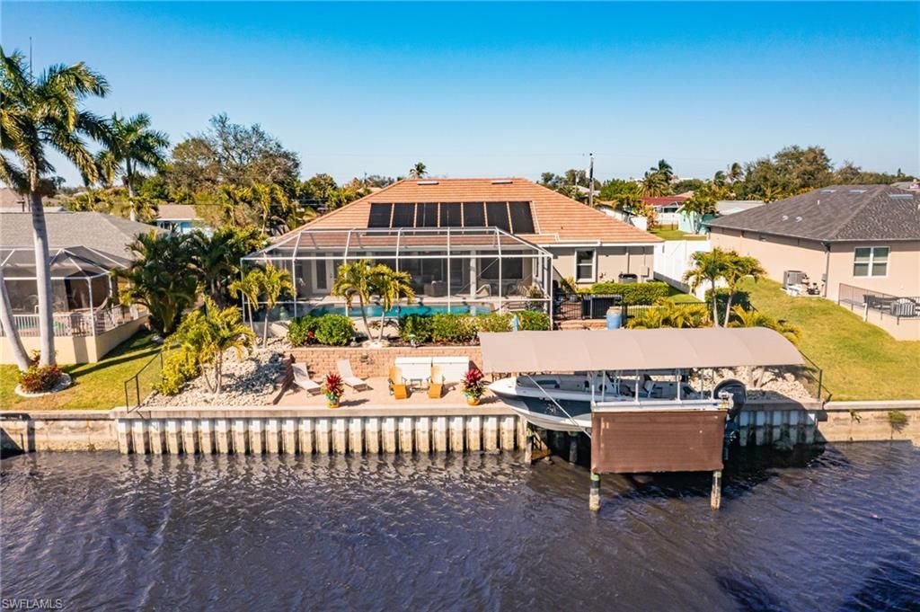 1404 SE 13th Ter, Cape Coral, FL 33990 Photo