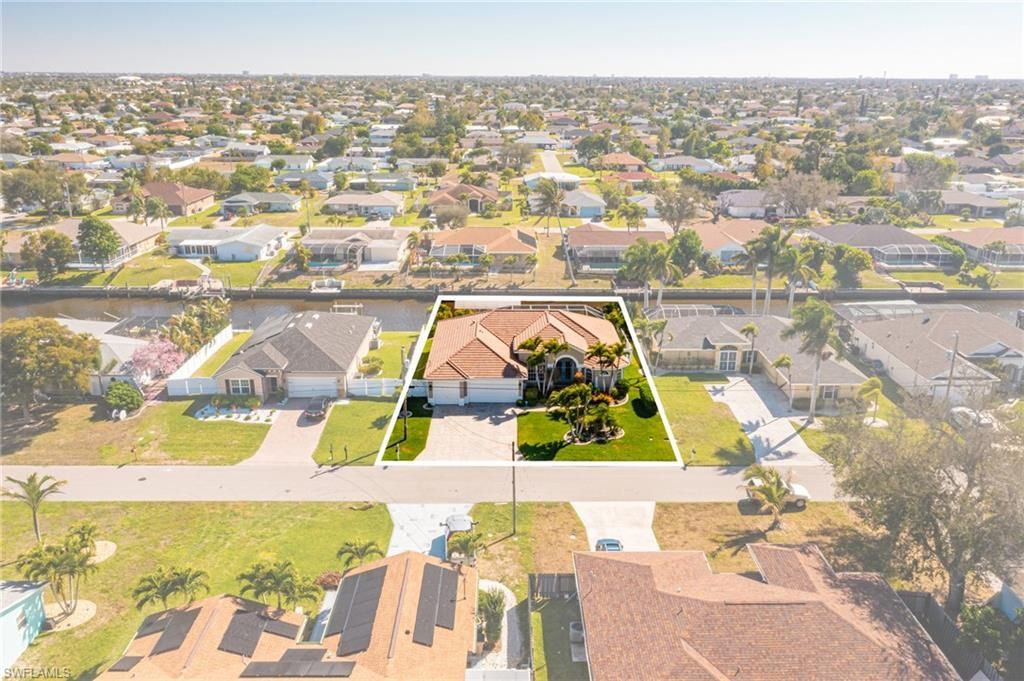 1404 SE 13th Ter, Cape Coral, FL 33990 Photo