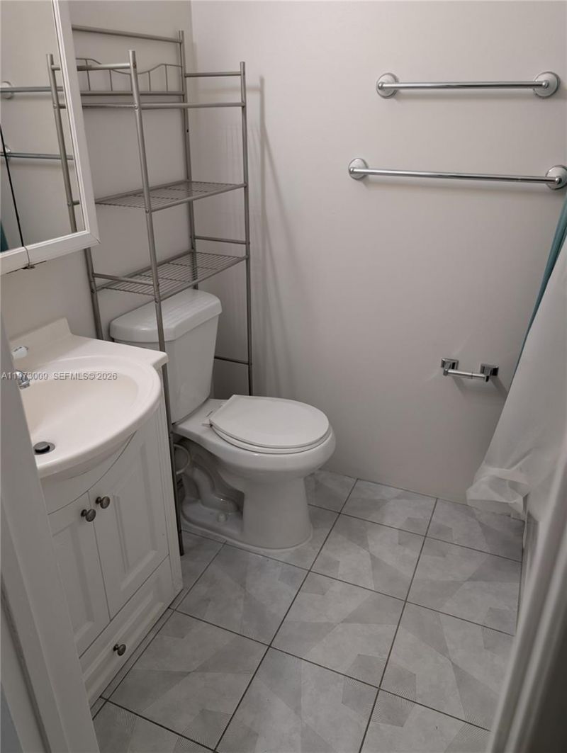 13511 NE 24th Pl, North Miami, FL 33181 Photo