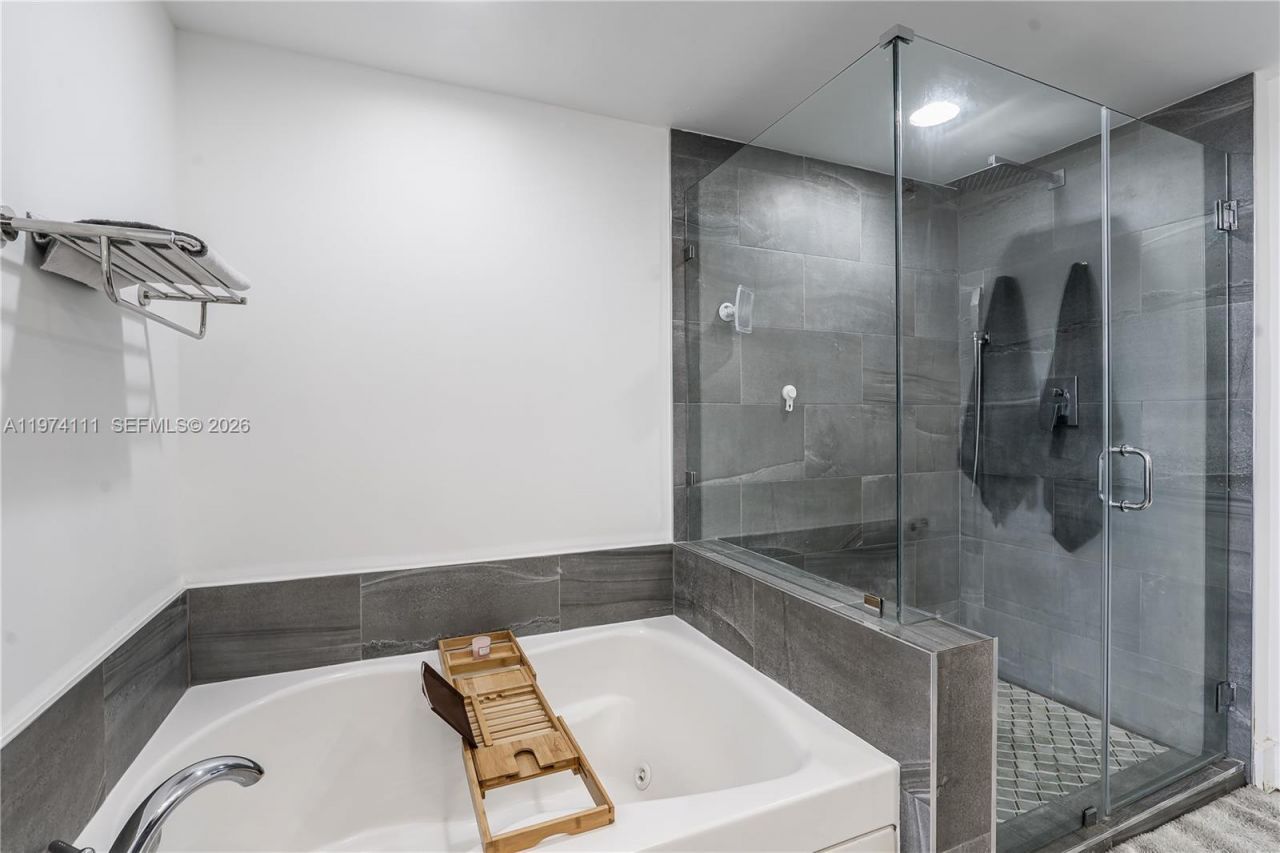 50 Biscayne Blvd , Unit 3106, Miami, FL 33132 Photo