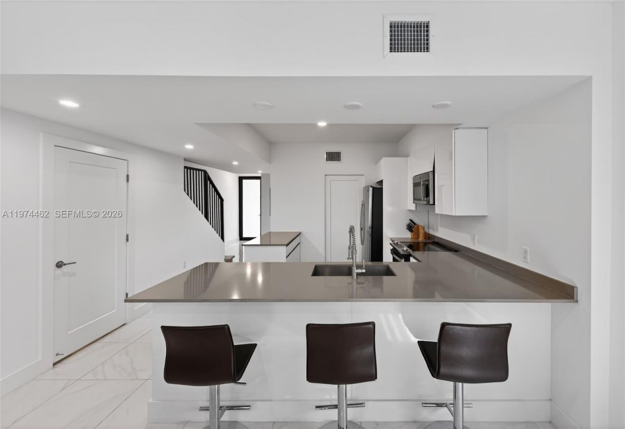 Please Call For Address, Dania Beach, FL 33314 Photo