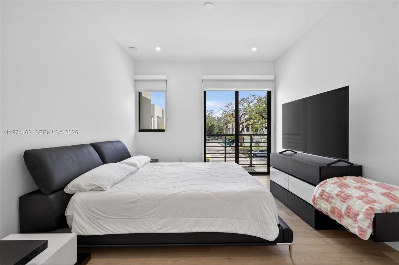 Please Call For Address, Dania Beach, FL 33314 Photo