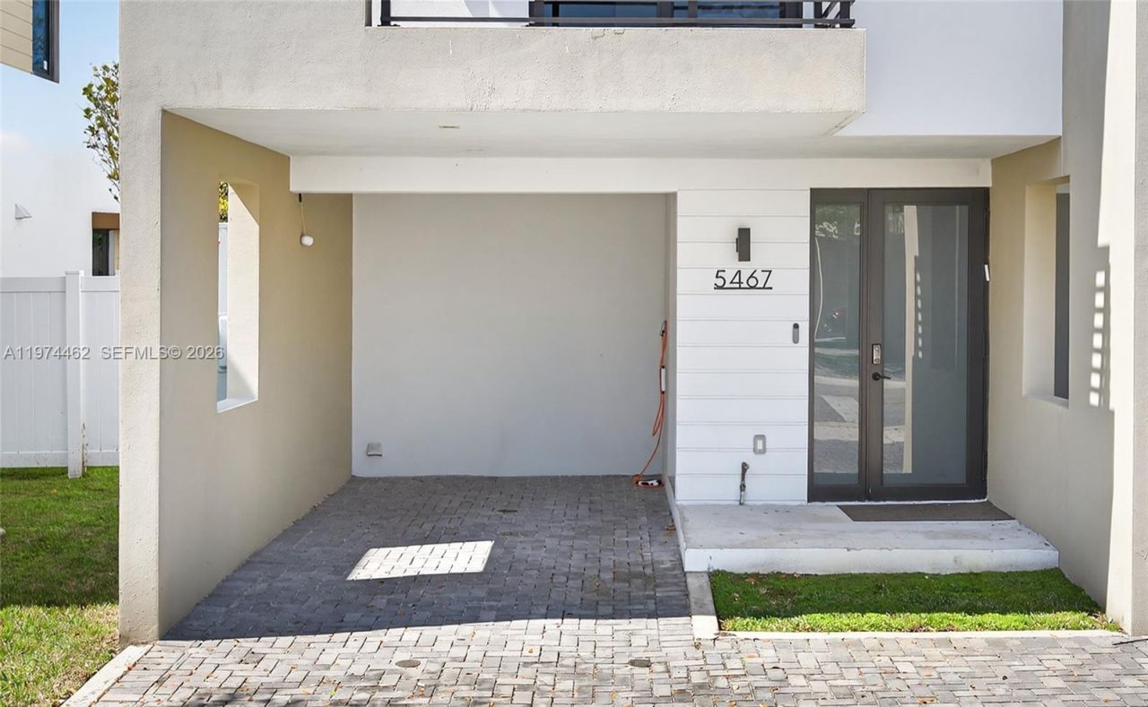 Please Call For Address, Dania Beach, FL 33314 Photo