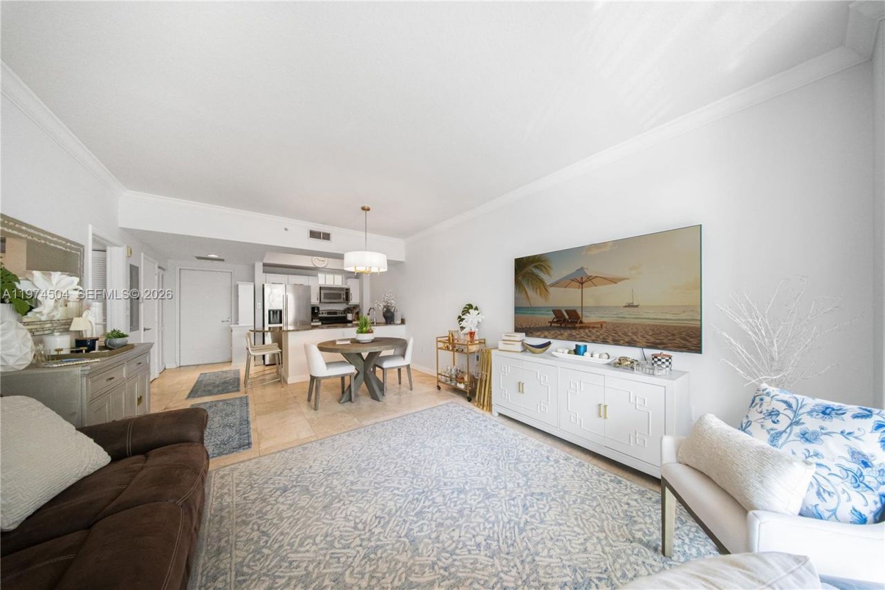 7290 SW 90th St , Unit 308, Miami, FL 33156 Photo