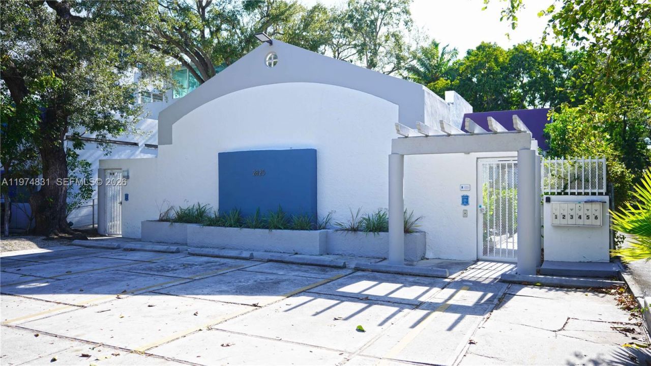 2825 SW 3rd Ave , Miami, FL 33129 Photo