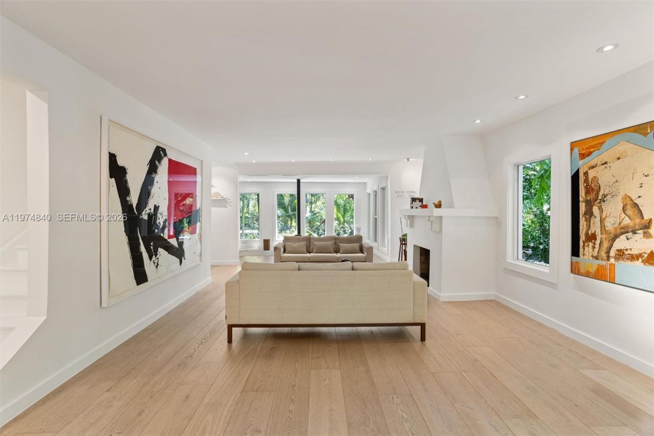 4286 S Douglas Rd , Miami, FL 33133 Photo