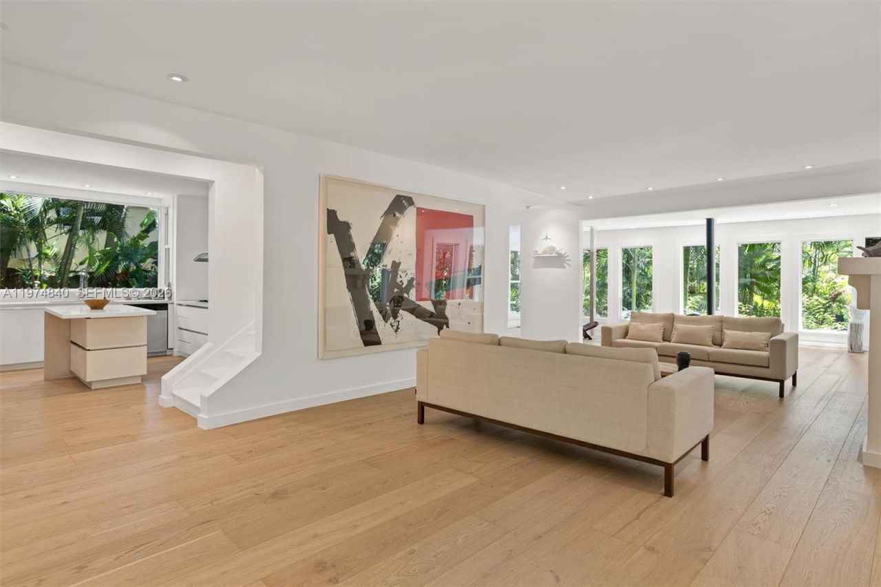 4286 S Douglas Rd , Miami, FL 33133 Photo