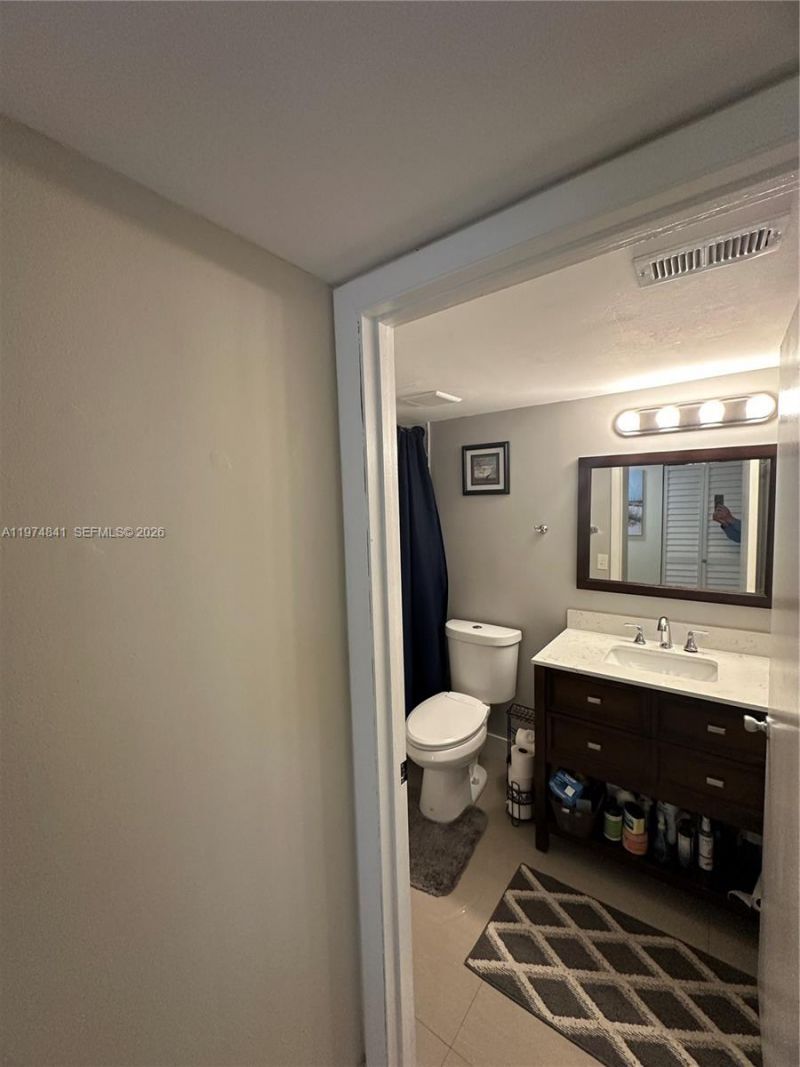 9491 S Palm Cir S , Unit 202, Pembroke Pines, FL 33025 Photo