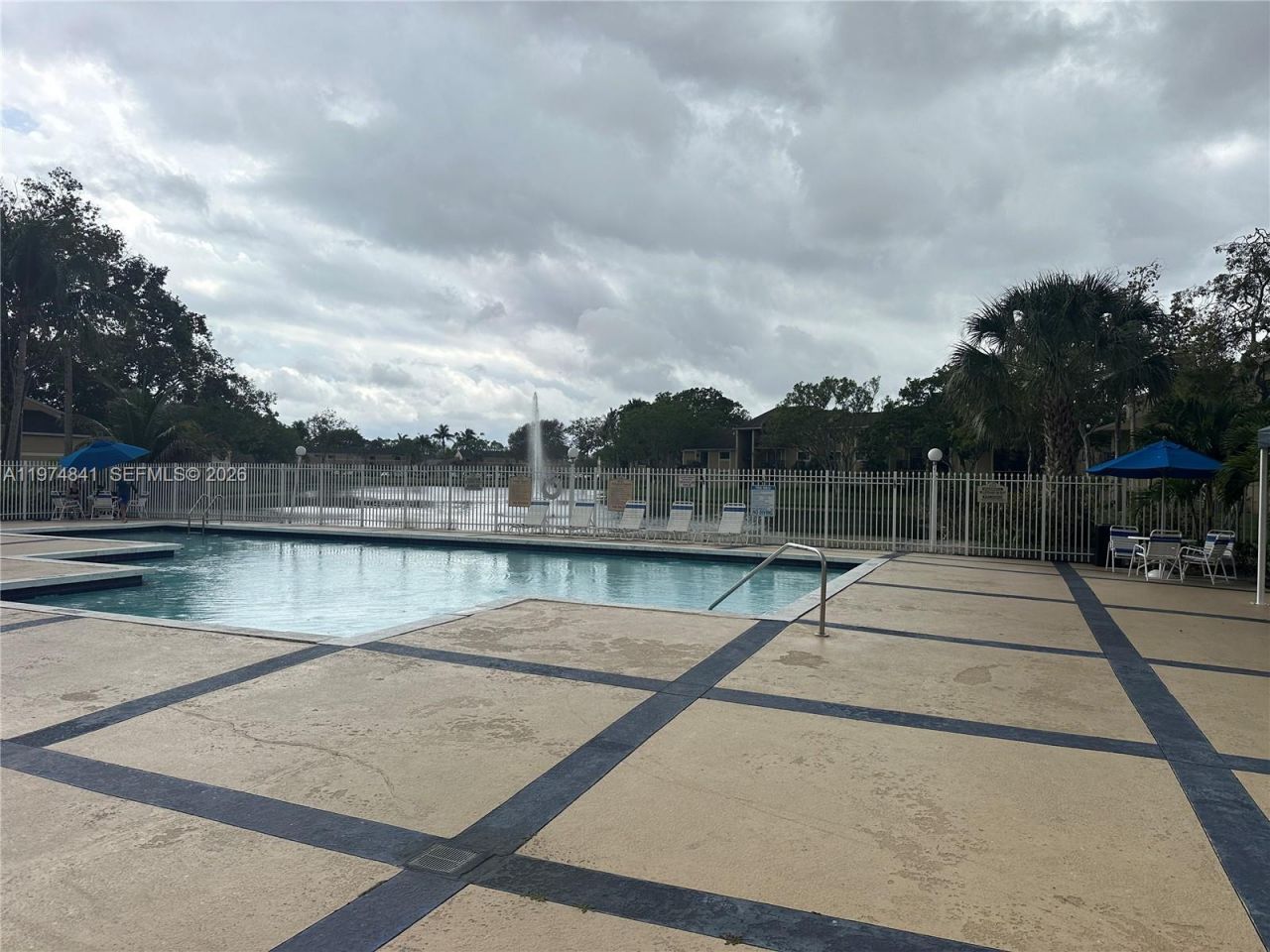 9491 S Palm Cir S , Unit 202, Pembroke Pines, FL 33025 Photo