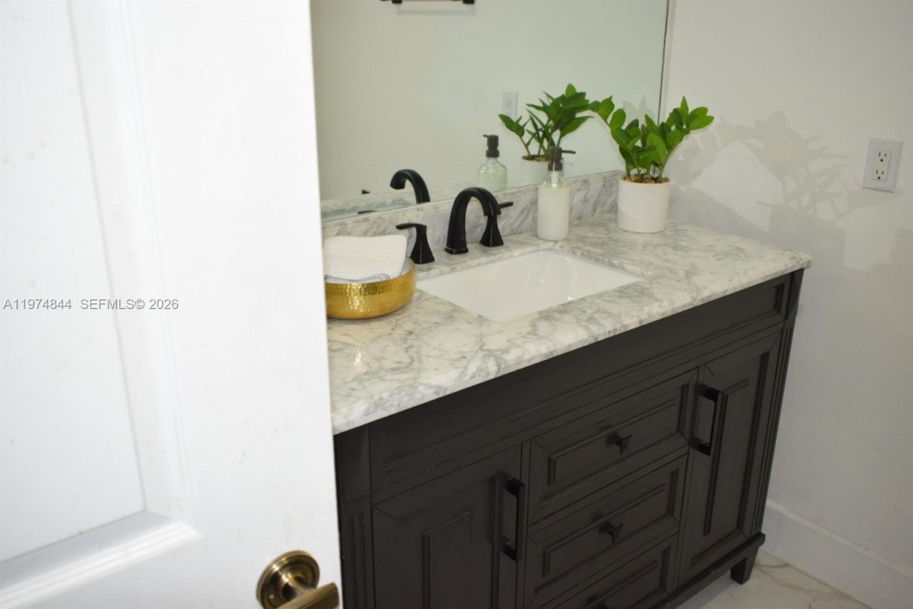 10255 NW 51nd Lane, Unit 10255, Doral, FL 33178 Photo