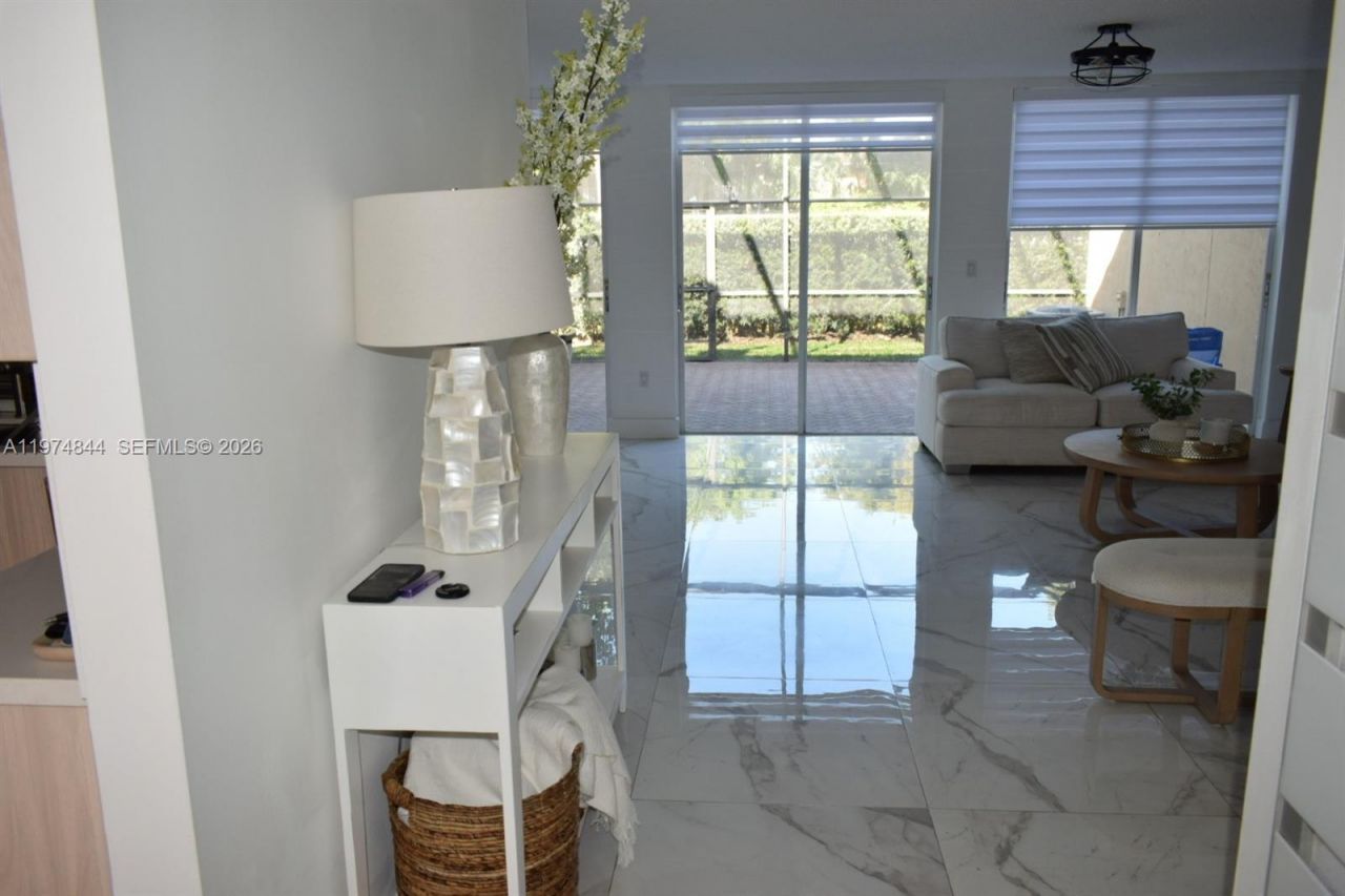 10255 NW 51nd Lane, Unit 10255, Doral, FL 33178 Photo