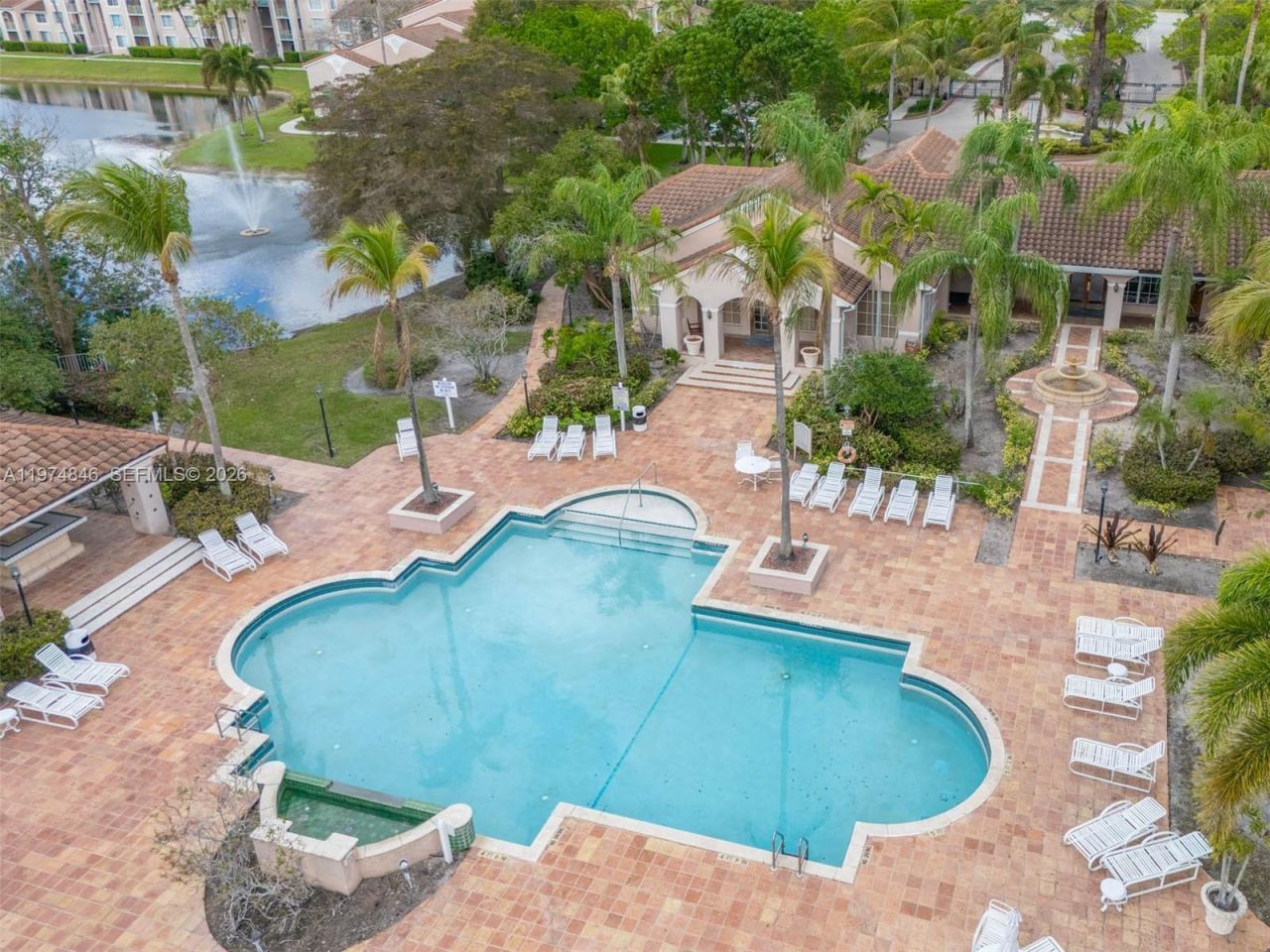 12154 Saint Andrews Pl, Unit 110, Miramar, FL 33025 Photo