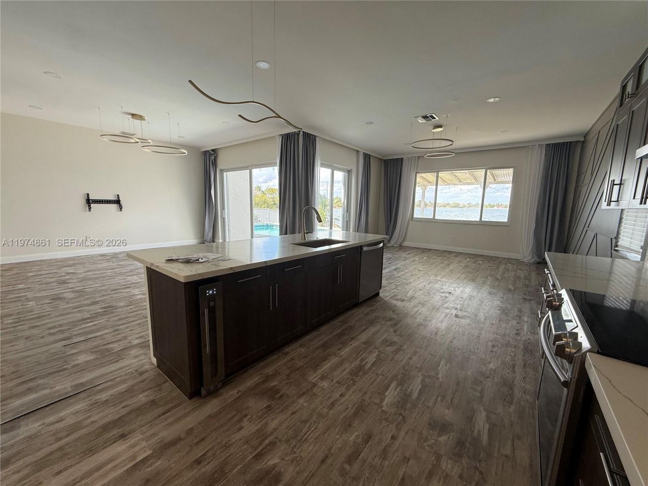 18335 NW 12th St, Pembroke Pines, FL 33029 Photo