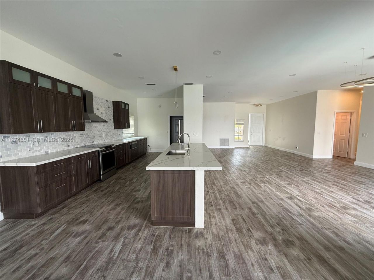 18335 NW 12th St, Pembroke Pines, FL 33029 Photo