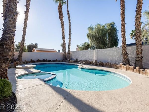 4319 Roanridge Avenue, Las Vegas, NV 89120
