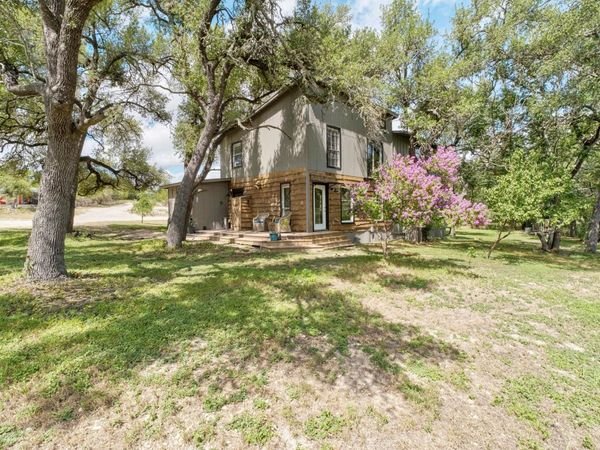 501 Twin Oaks TRL , Dripping Springs, TX 78620