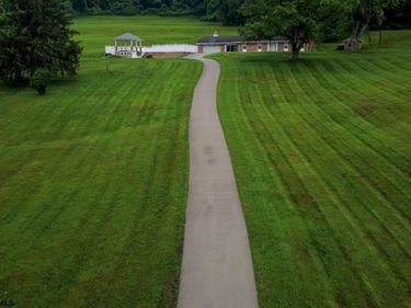 3574 Freedom Highway, Fairmont, WV 26554