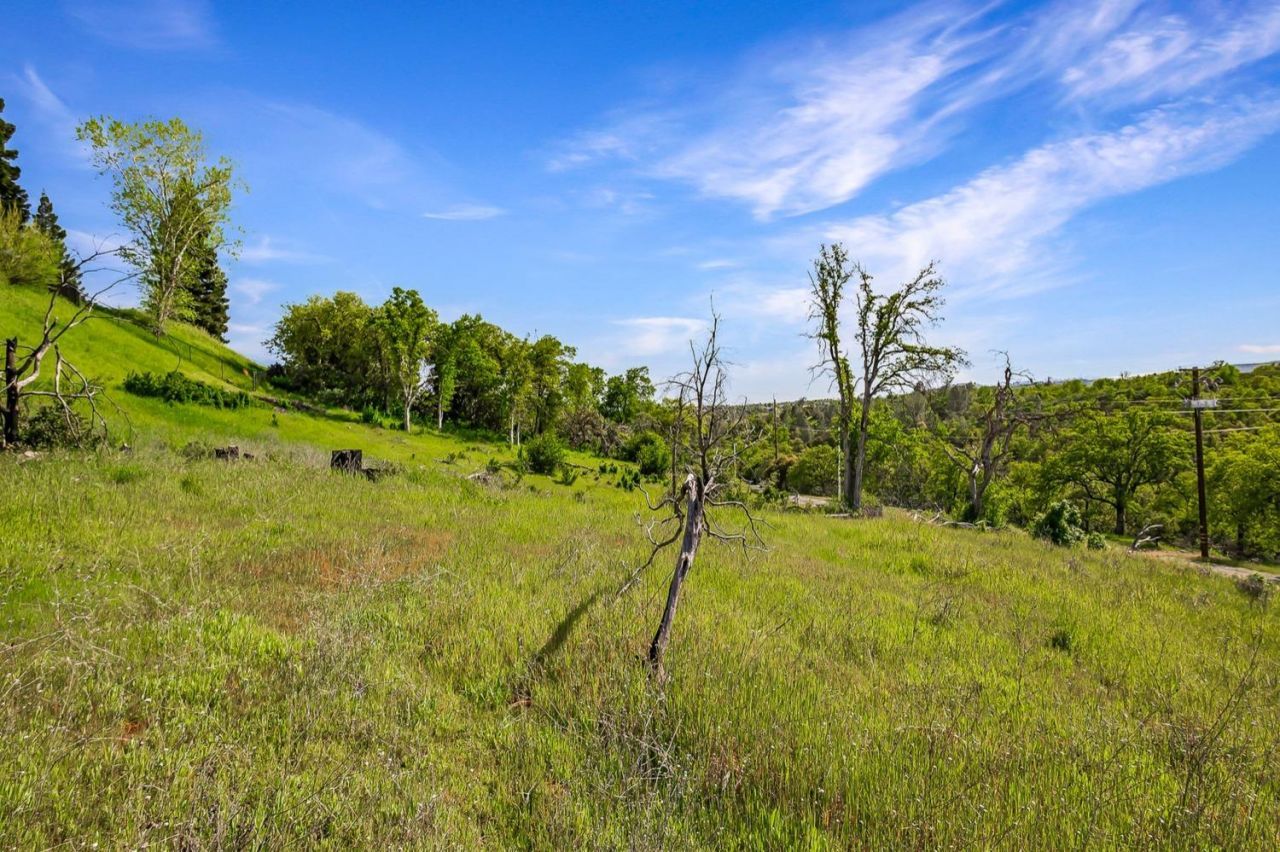 166 Quartz Hill Rd, Redding, CA 96003 Photo