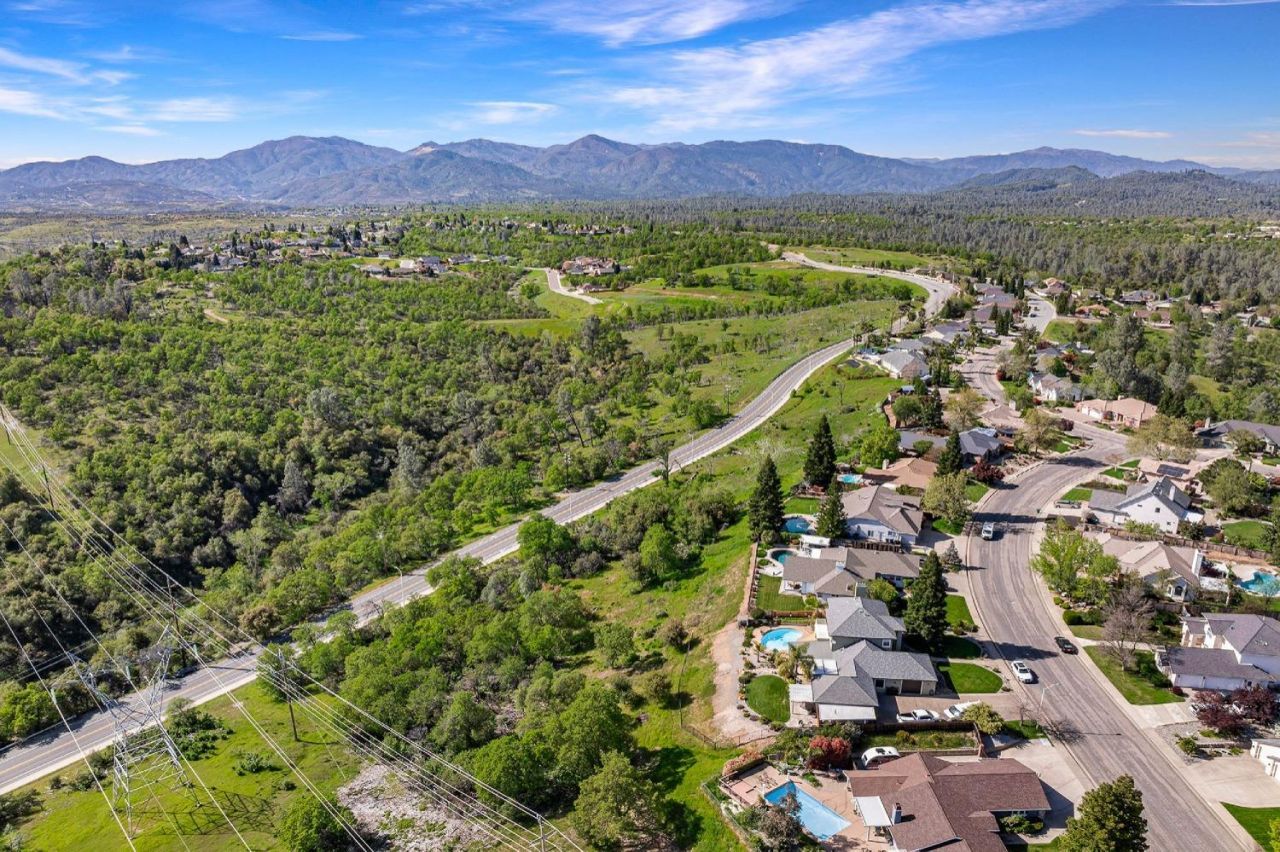 166 Quartz Hill Rd, Redding, CA 96003 Photo