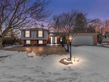 1886 HICKORY BARK Lane , Bloomfield Twp, MI 48304