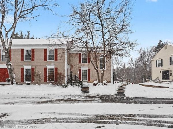 1437 Lantern Lane , Rochester Hills, MI 48306