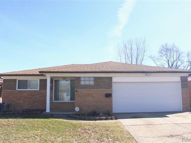 27432 Bristol Drive, Warren, MI 48092