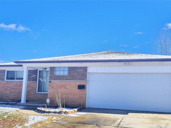 27432 Bristol Drive, Warren, MI 48092