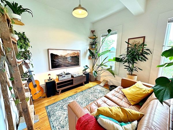 264 Sumner St, Unit 3, Boston, MA 02128