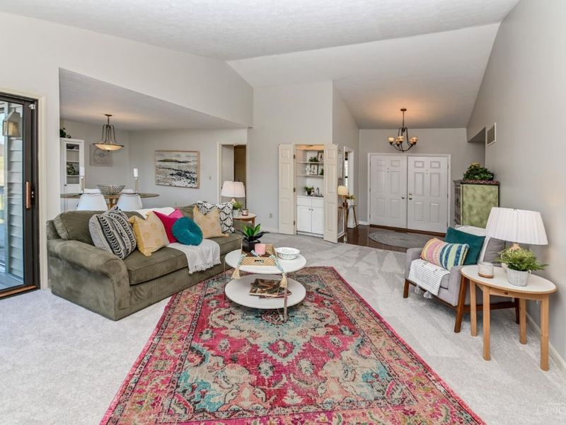 12 Muirfield Lane, Blue Ash, OH 45241 Photo 6