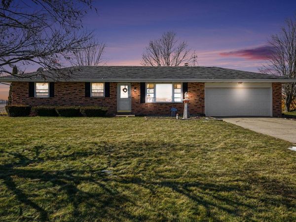 61507 County Road 13 Road, Goshen, IN 46526