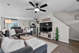 401 Middlebury Lane  photo 4