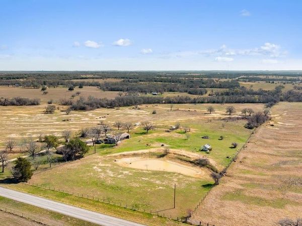 950 S Fm 486 , Thorndale, TX 76577