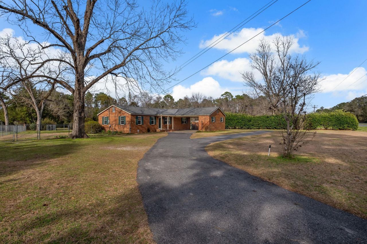 9949 Florida Georgia Highway , Havana, FL 32333 Photo