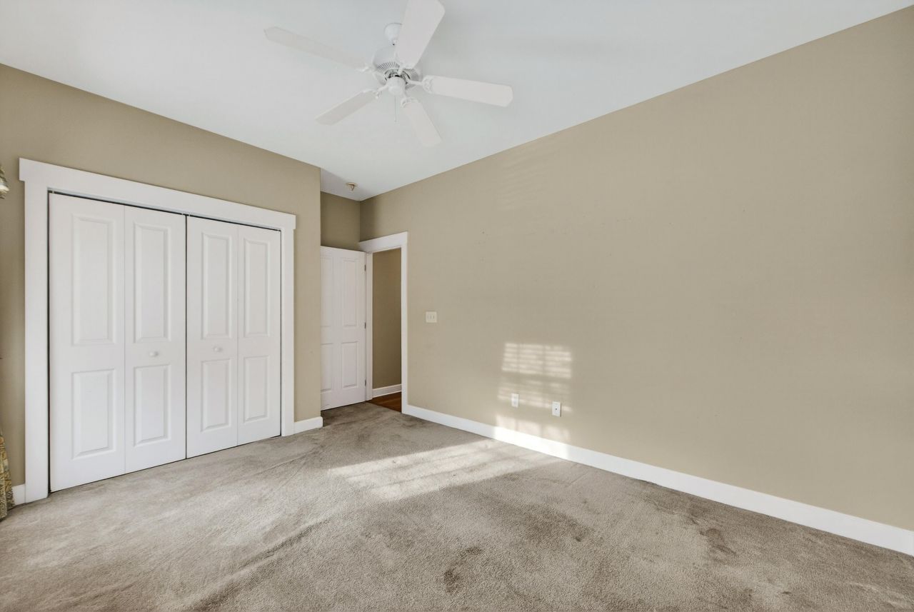 231 N Ainsdale Drive Photo 19