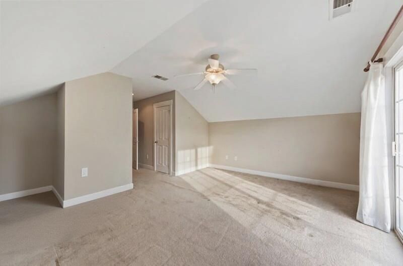 231 N Ainsdale Drive Photo 21