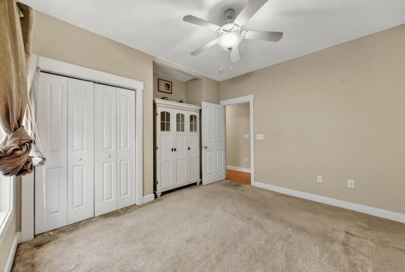 231 N Ainsdale Drive Photo 22