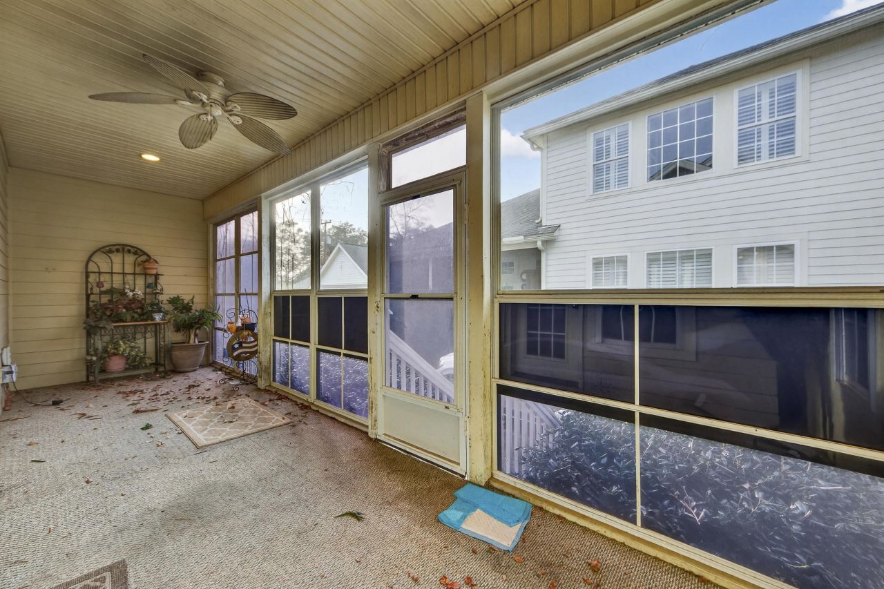 231 N Ainsdale Drive Photo 27