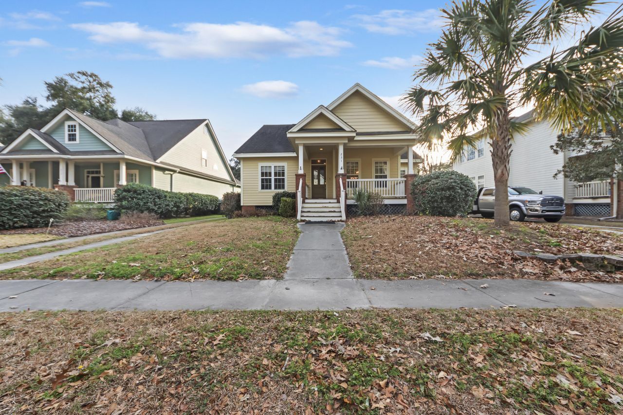 231 N Ainsdale Drive Photo 35