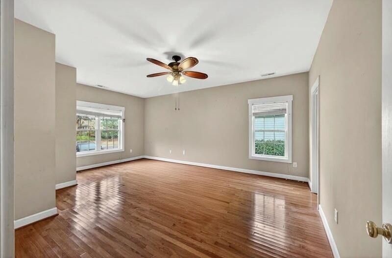 231 N Ainsdale Drive Photo 7